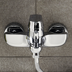 Фото Смеситель Grohe Eurosmart Cosmopolitan 32831000 для ванны с душем