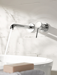 Фото Смеситель Grohe Essence New 19967001 для раковины