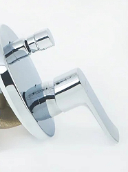 Фото Смеситель Hansgrohe Metris 31493000 для ванны с душем