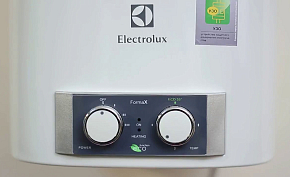 Фото Водонагреватель Electrolux EWH 30 Formax