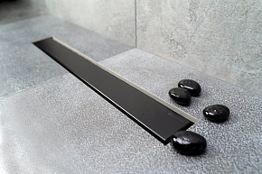 Фото Душевой лоток Pestan Confluo Frameless Line 650 черный матовый