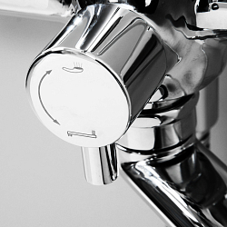 Фото Смеситель Wasserkraft Main 4102L для ванны с душем