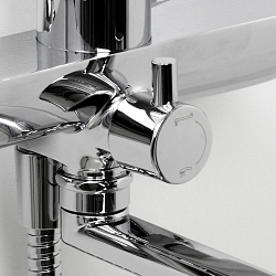 Фото Смеситель Wasserkraft Lippe 4502L для ванны с душем