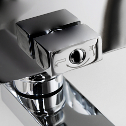 Фото Смеситель Wasserkraft Alme 1502L для ванны с душем