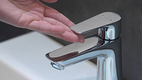 Фото Смеситель Hansgrohe Talis E 71710000 для раковины