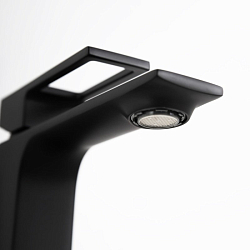 Фото Смеситель BelBagno Luce LUC-LVM-NERO для раковины