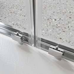Фото Душевая дверь в нишу BelBagno Luce BF-2-160-C-Cr